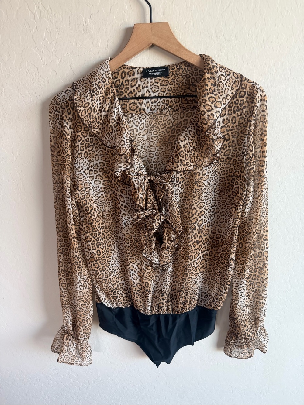 Zara Leopard Print Ruffle Bodysuit Top L Y2K Chic Bold Office Edgy Western
